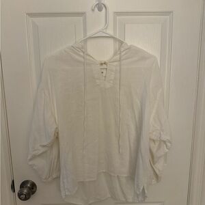 Uniqlo White Cottage-Core Top